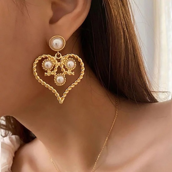 Trendy Gold Tone Heart Statement Drop Earrings - Picture 4 of 5